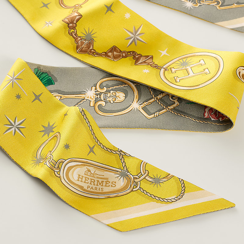 【細リボンで上品仕上げ♪】HERMES ツイリー C’est la Fete C'est la Fete Twilly - Black | Hermès USA